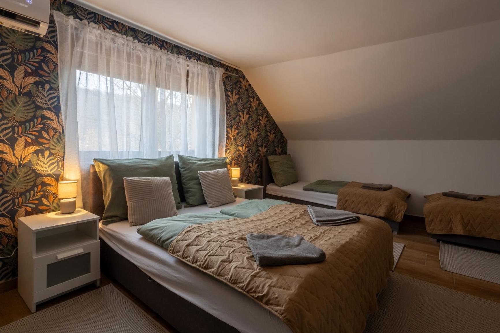 Rp Apartmanhaz Demjén Exterior foto